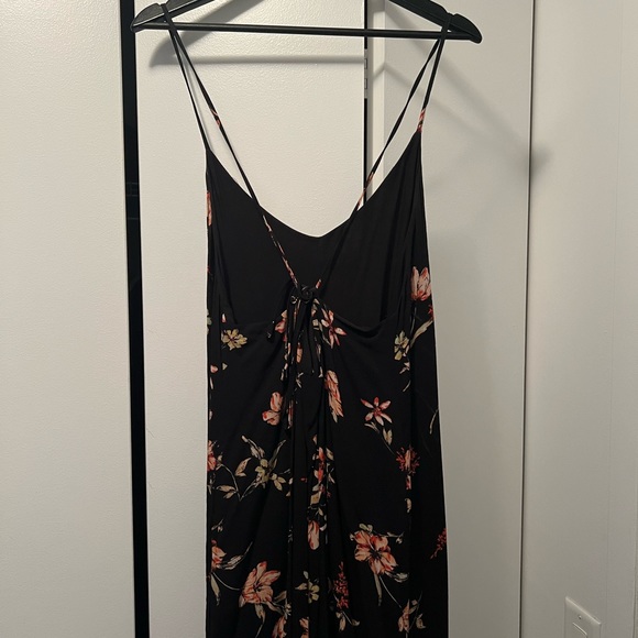 Thin strap over sized floral summer dress - Picture 3 of 4